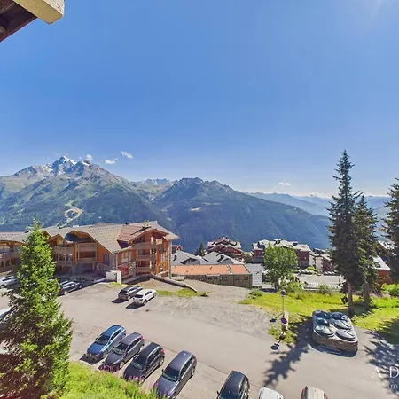 Mezzanine Avec Balcon Expose Sud, Pieds Des Pistes, Proche Commerces Et Garderie - Fr-1-398-563 *